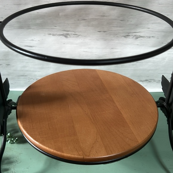 Longaberger Wrought Iron 2 Pie Display Woodcraft
Shelf Insert - Picture 5 of 8